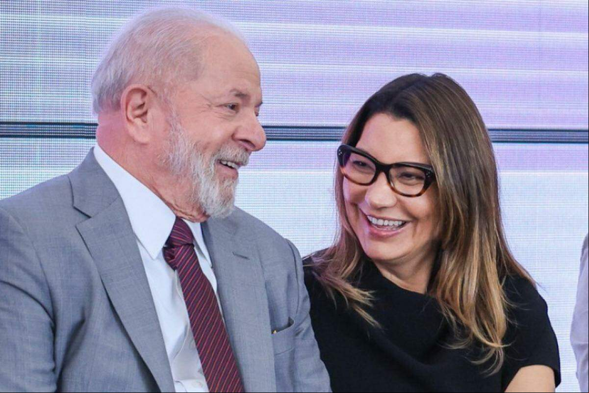 55% dos entrevistados desaprovam o governo Lula e 42% aprovam.