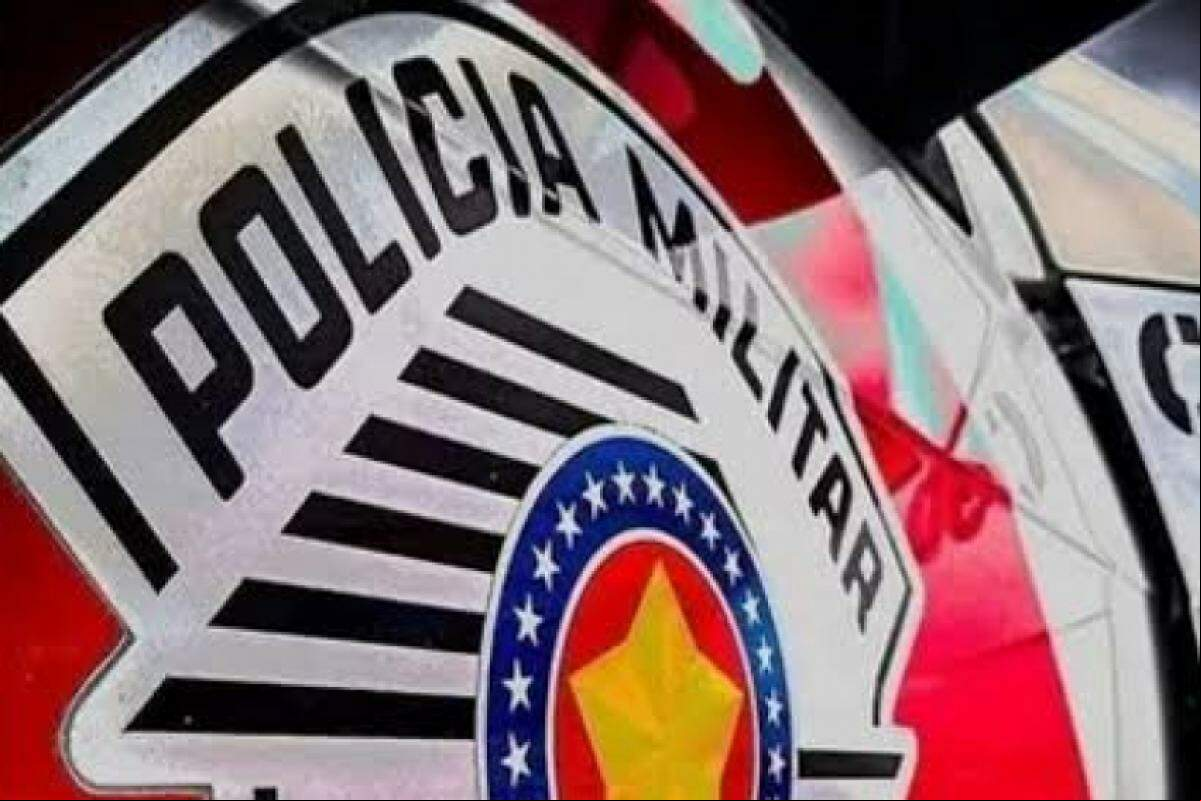 Suspeito foi localizado com réplica de arma em carro na Vila Bandeirantes e encaminhado à delegacia