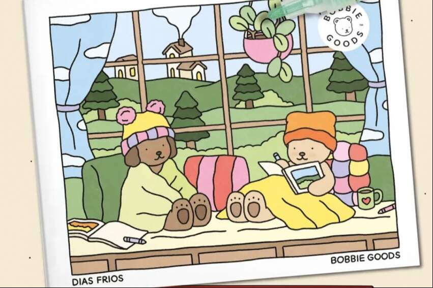 Os livros de colorir da artista viralizaram nas redes sociais devido ao estilo encantador e à riqueza dos desenhos.